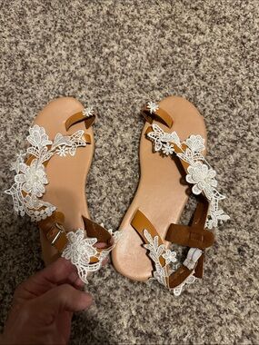 Brown Sandals with White Lace Floral Appliqué